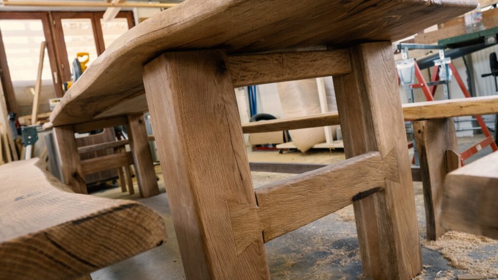 tölgya-asztal-tömör